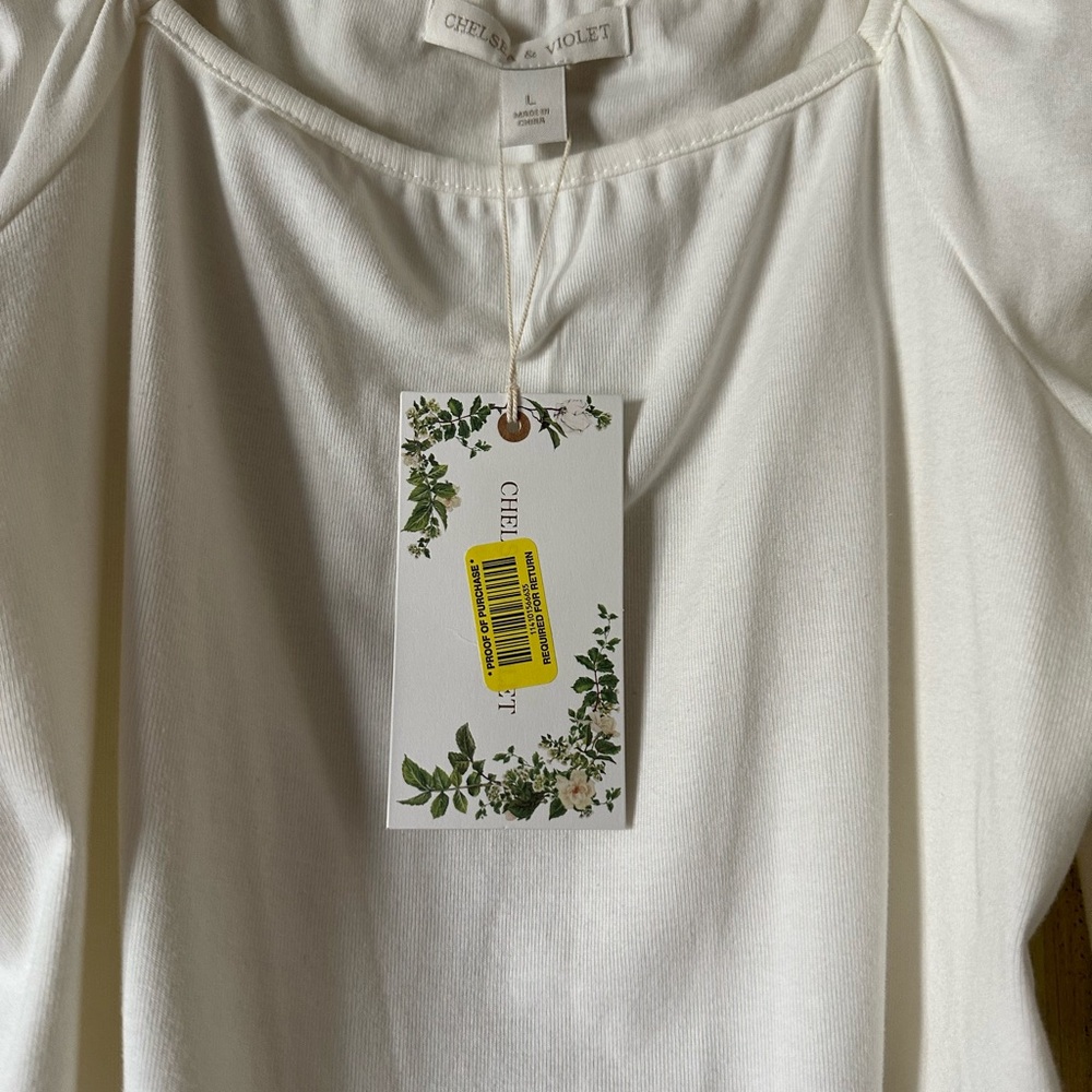 Chelsea & Violet Cream Short Sleeve Blouse